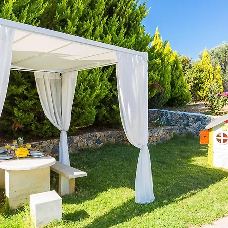 Ioanna & Stavros, Private Pools, Bbq & Seaview, By Thinkvilla * Maroulás