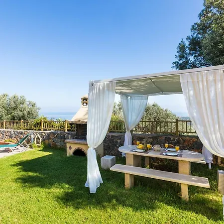 Vilă Ioanna & Stavros, Private Pools, Bbq & Seaview, By Thinkvilla *